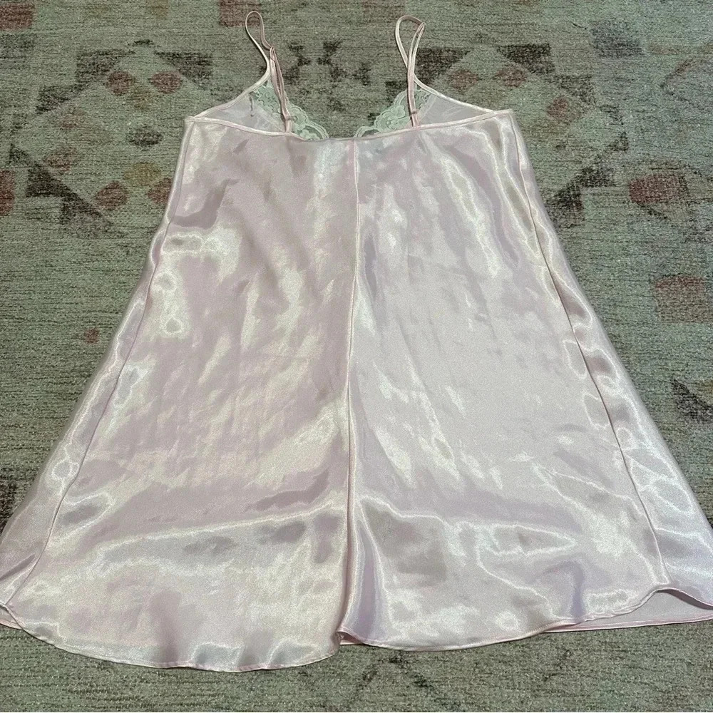 Y2k Pink lace slip dress with embroidery and adjustable straps size medium - Picture 5 of 12